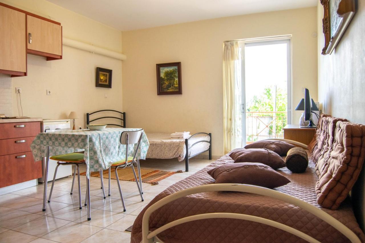 Gallery Suites "Athina" Mesolóngion Extérieur photo